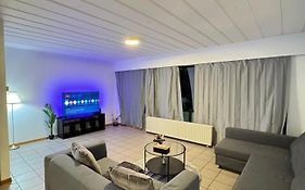 Appartement De Luxe Entierement Renove - Proche Aeroport De Bruxelles, Quartier Chic